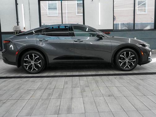 2023 Toyota Crown XLE