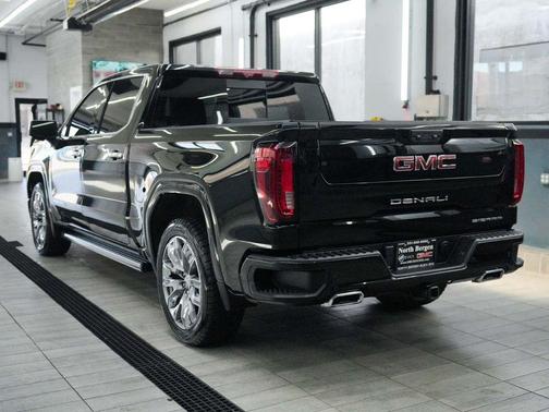 Onyx Black 2024 GMC Sierra 1500 Denali