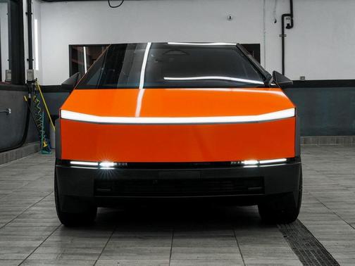 2024 Tesla Cybertruck Base
