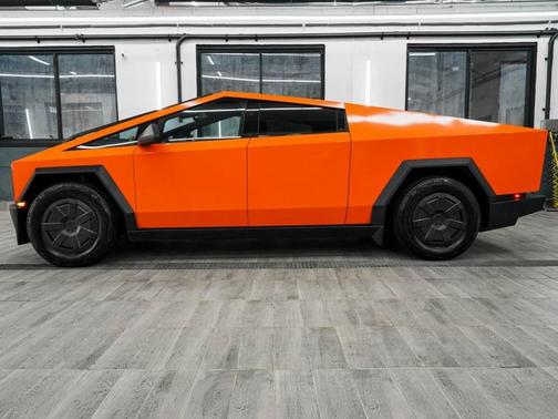 2024 Tesla Cybertruck Base