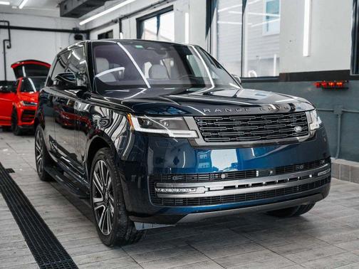 2023 Land Rover Range Rover P530 SE