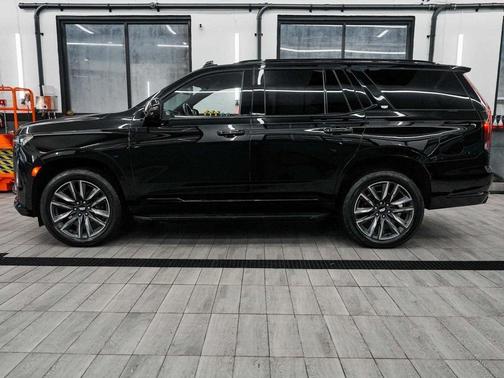 2024 Cadillac Escalade Sport