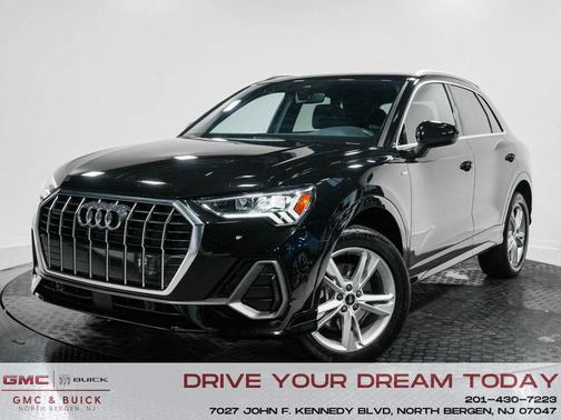2024 Audi Q3 45 S line Premium