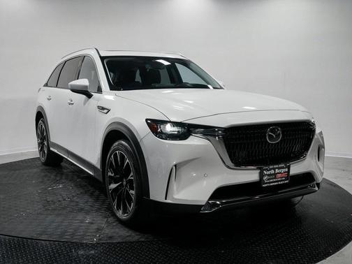 2024 Mazda CX-90 PHEV Premium