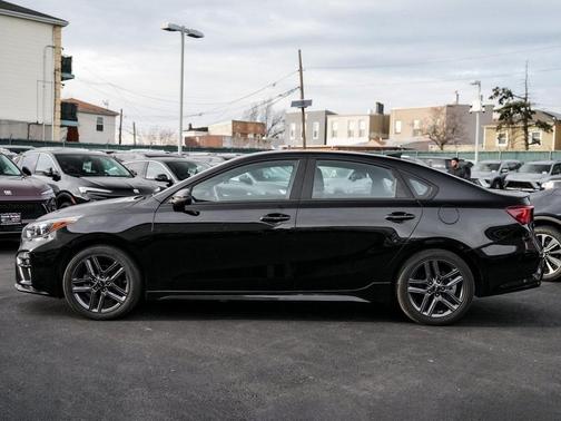 2021 Kia Forte GT-Line