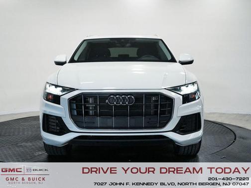 2023 Audi Q8 55 Premium