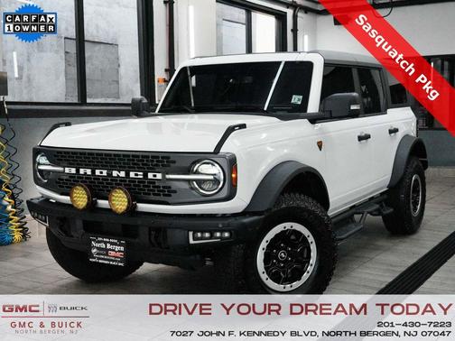 Oxford White 2025 Ford Bronco Badlands