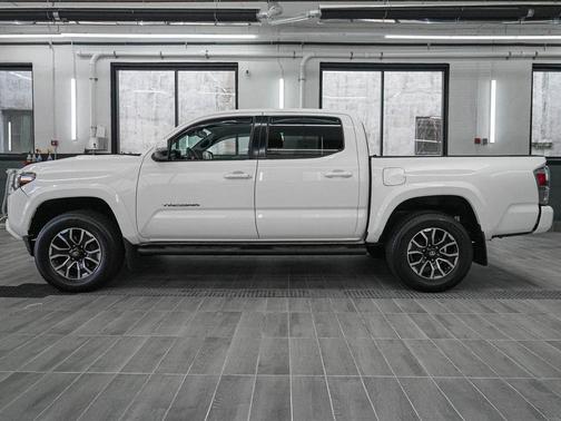 2020 Toyota Tacoma TRD Sport
