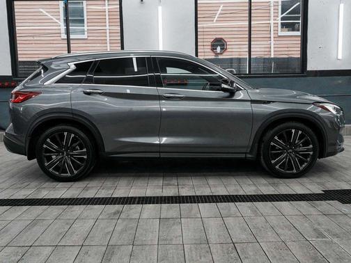 2022 INFINITI QX50 Luxe