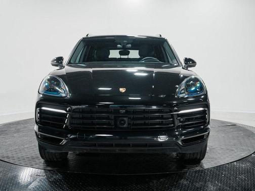 2023 Porsche Cayenne Base