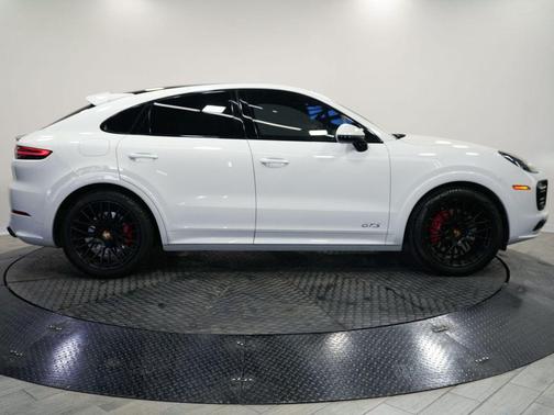 White 2021 Porsche Cayenne GTS