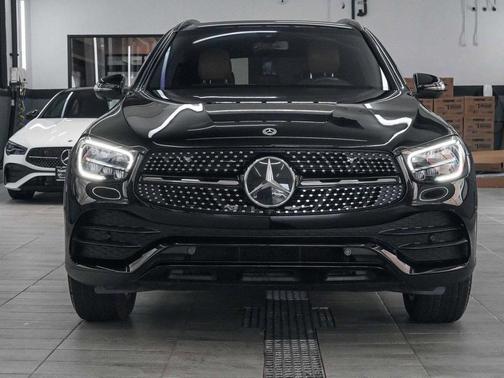 2021 Mercedes-Benz GLC 300 Base 4MATIC