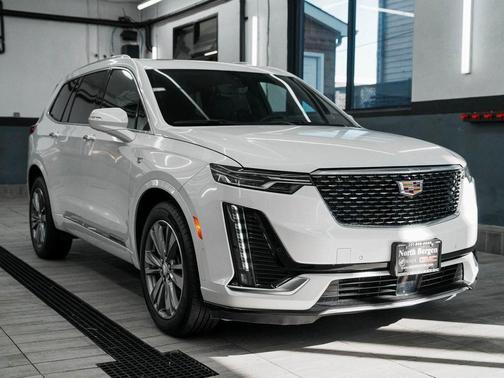 2022 Cadillac XT6 Premium Luxury AWD
