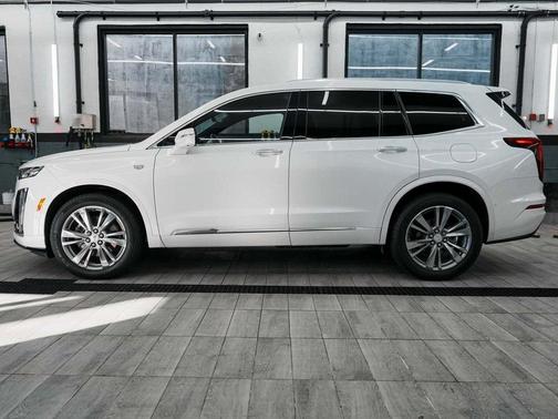 2022 Cadillac XT6 Premium Luxury AWD