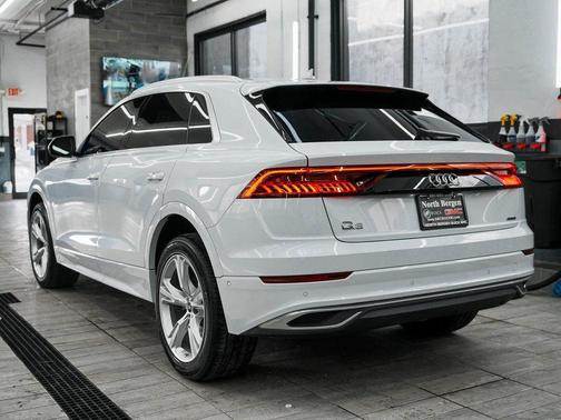 2023 Audi Q8 55 Premium