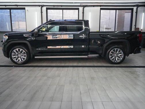 Onyx Black 2025 GMC Sierra 1500 Denali