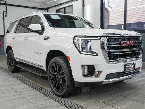 2023 GMC Yukon SLT
