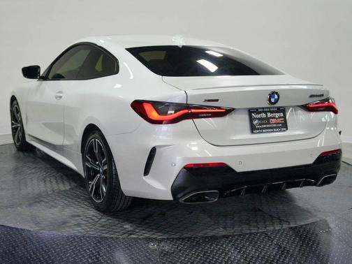 Mineral White Metallic 2021 BMW M440 i xDrive
