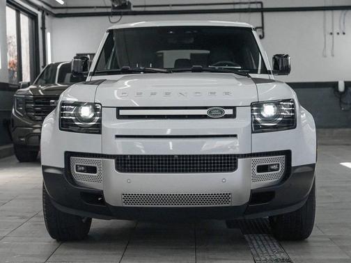 2021 Land Rover Defender 110 S