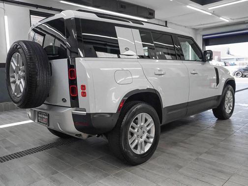 2021 Land Rover Defender 110 S