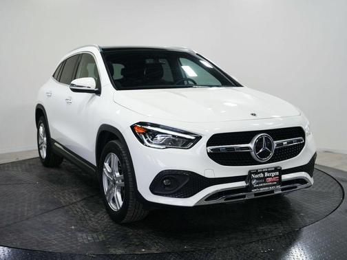 2022 Mercedes-Benz GLA 250 Base 4MATIC