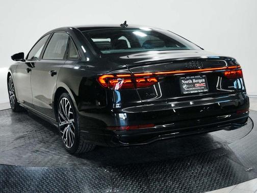 Vesuvius Gray Metallic 2023 Audi A8 L 55