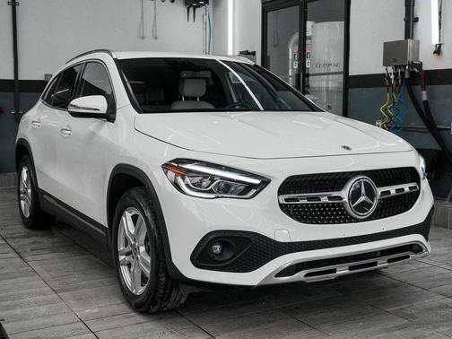 2022 Mercedes-Benz GLA 250 Base 4MATIC