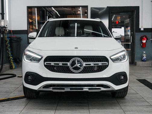 2022 Mercedes-Benz GLA 250 Base 4MATIC