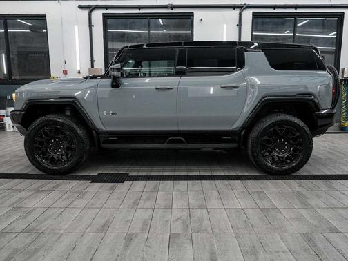 2024 GMC HUMMER EV SUV 2X