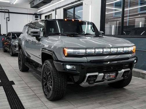2024 GMC HUMMER EV SUV 2X