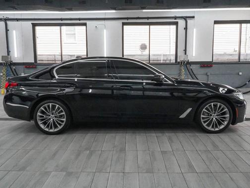2022 BMW 530 i xDrive