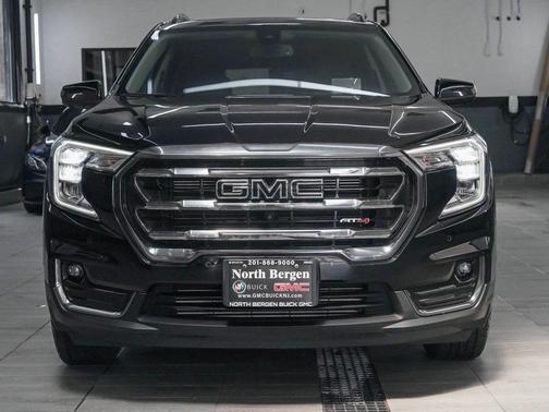 2022 GMC Terrain AT4