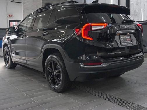 2022 GMC Terrain AT4