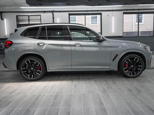 2024 BMW X3 M40i