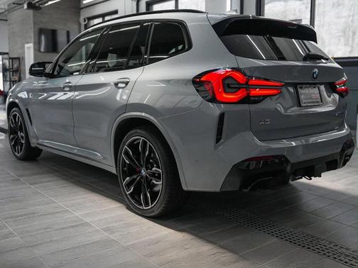 2024 BMW X3 M40i