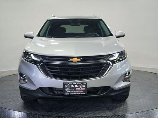 Silver Ice Metallic 2018 Chevrolet Equinox 2LT