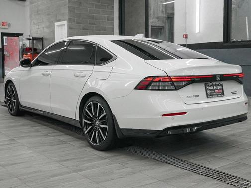 2023 Honda Accord Hybrid Touring