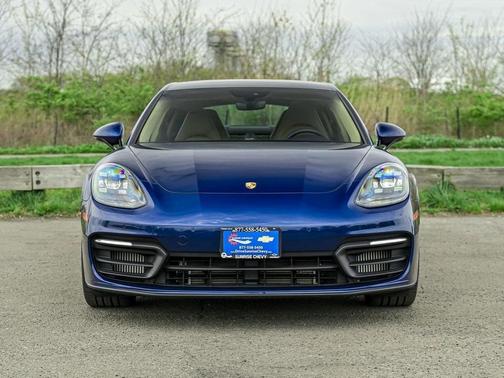 2021 Porsche Panamera 4