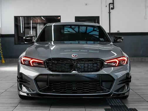 2023 BMW 330 i xDrive