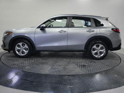 Lunar Silver Metallic 2023 Honda HR-V LX