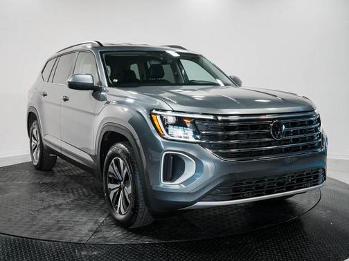 2025 Volkswagen Atlas 2.0T SE