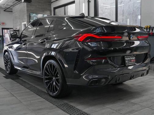 2023 BMW X6 M50i
