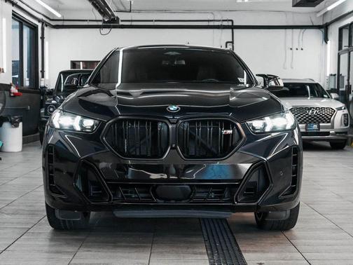 2024 BMW X6 M60i
