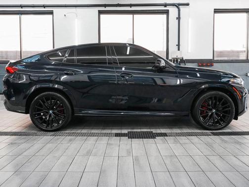 2024 BMW X6 M60i