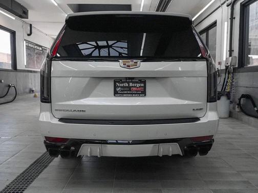 2023 Cadillac Escalade V-Series