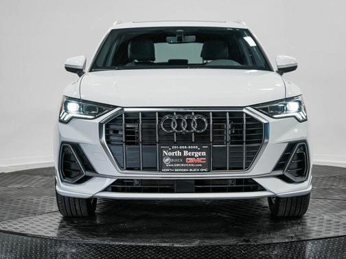 2024 Audi Q3 45 S line Premium