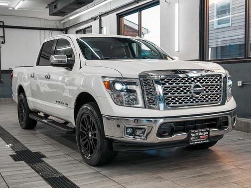 2018 Nissan Titan SL