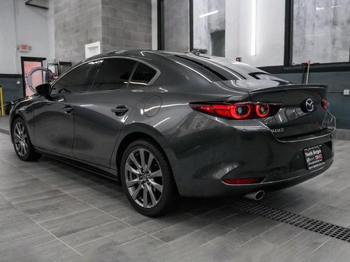2022 Mazda Mazda3 FWD w/Premium Package