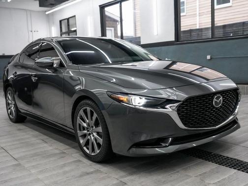 2022 Mazda Mazda3 FWD w/Premium Package