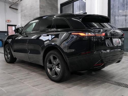 2025 Land Rover Range Rover Velar P250 Dynamic SE